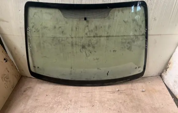 Renault Scenic I Front windscreen/windshield window 