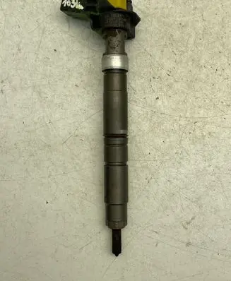Volkswagen Transporter - Caravelle T5 Fuel injector 03L130277C 0445116035 101074