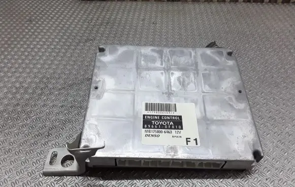 Toyota Corolla Verso AR10 Engine control unit/module 896610F010 MB1758006463