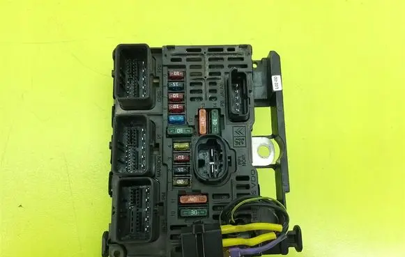Peugeot 407 BSM Control unit 9656005680