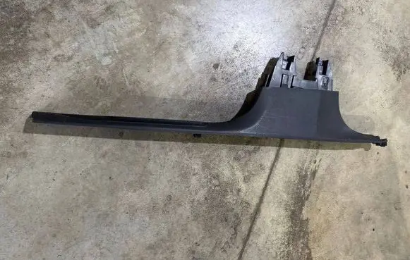 Peugeot 3008 II Front sill trim cover 9824062277 9813420677 9811645877