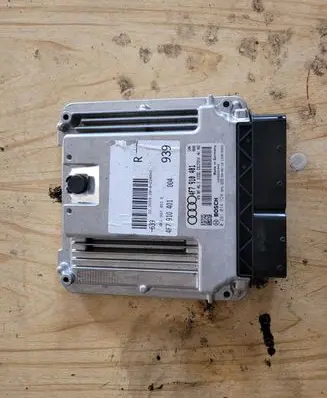 Audi A6 S6 C6 4F Engine control unit/module 4F7910401