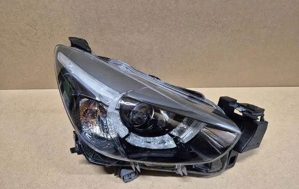 Mazda 2 Headlight/headlamp MAZDA2