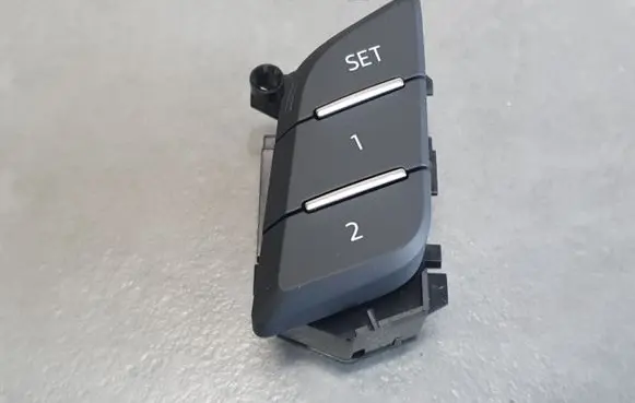 Audi Q8 Seat heating switch 4M0959769A