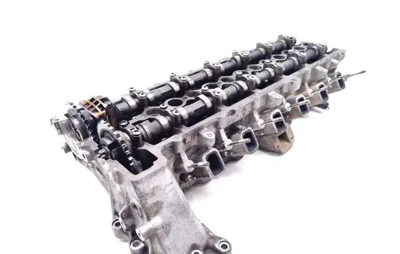 Land Rover Discovery Engine head 7788581 2246744
