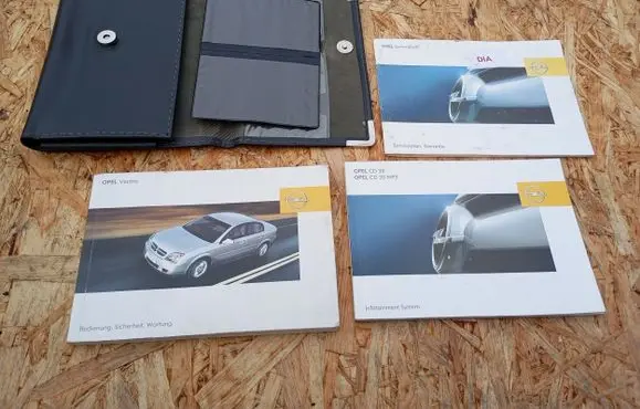 Opel Vectra C Owners service history hand book 