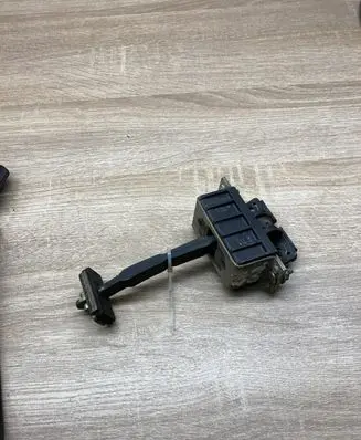Mercedes-Benz E W211 Rear door check strap stopper A2117300116 RIGHTSIDE