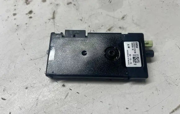 BMW 3 F30 F35 F31 Aerial antenna amplifier 9231178