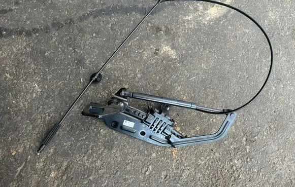 BMW X3 G01 Seat back rest lock catch 7404186