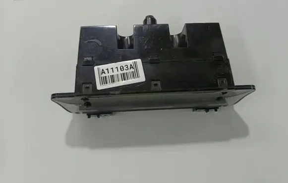 Mitsubishi Colt Screen/display/small screen MR587777