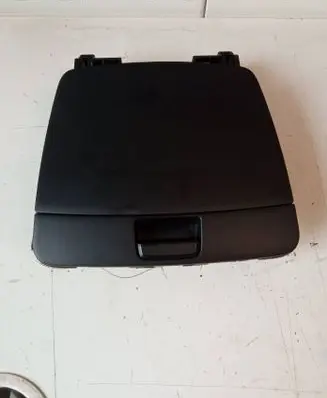 Hyundai i30 Glove box 84770-2L000