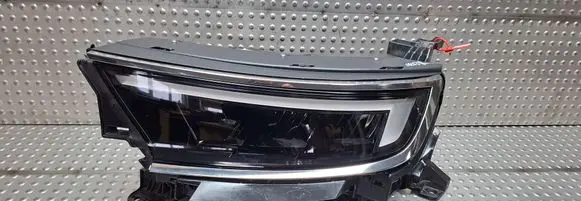 Opel Mokka B Headlight/headlamp S25053138 9834008280