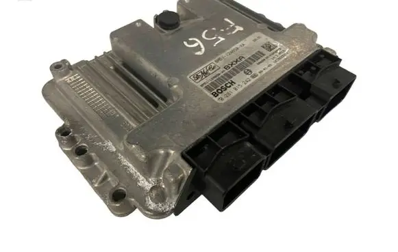 Ford Focus Engine control unit/module 8M5112A650XA 0281015242 14150918
