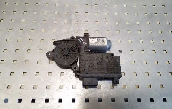 Citroen C4 I Picasso Front door window regulator motor 9682495780 400962E