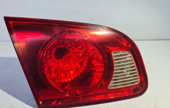 Hyundai Santa Fe Tailgate rear/tail lights 924052B0l