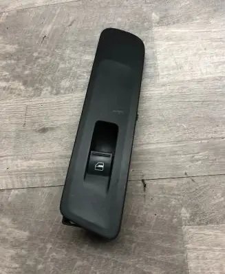 Volkswagen Tiguan Electric window control switch 5N1867256A
