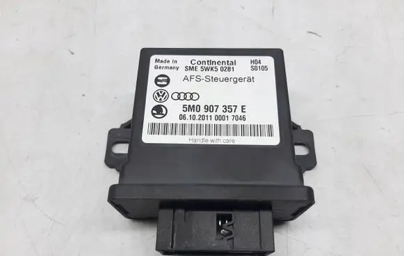 Volkswagen PASSAT B7 Light module LCM
