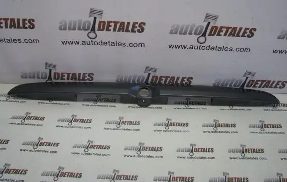Mitsubishi Carisma Tailgate trim XR361227