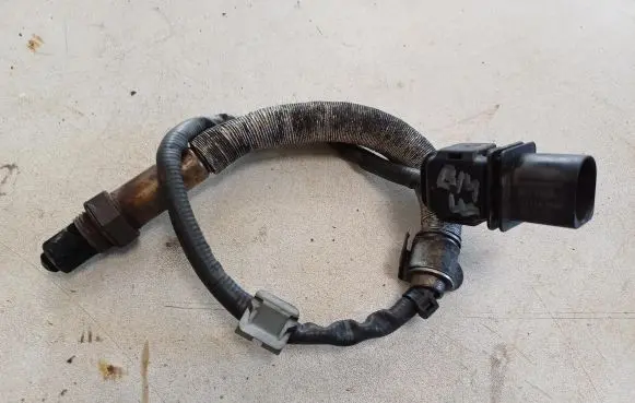 BMW 5 F10 F11 Lambda probe sensor 780115802
