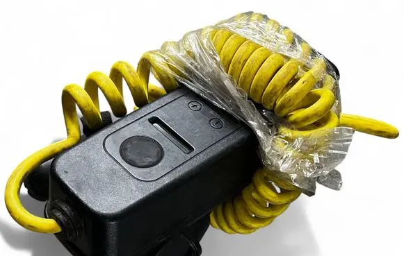 Mercedes-Benz B W246 W242 Battery charger (optional) A0005831798XX