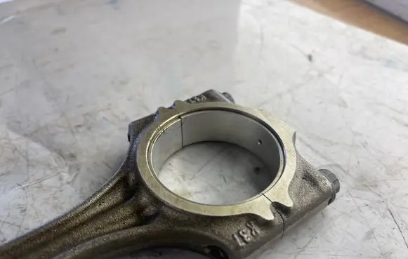 Volkswagen Polo V 6R Connecting rod/conrod 032t K37
