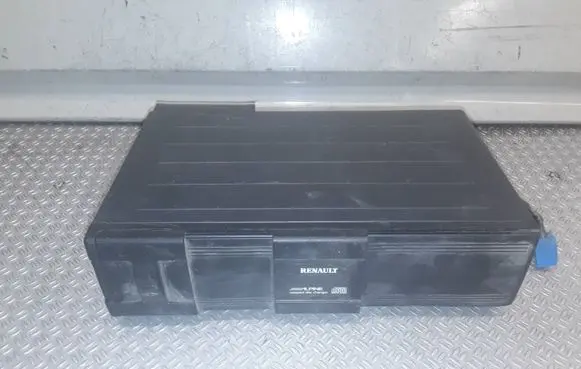 Renault Espace IV CD/DVD changer 8200207100