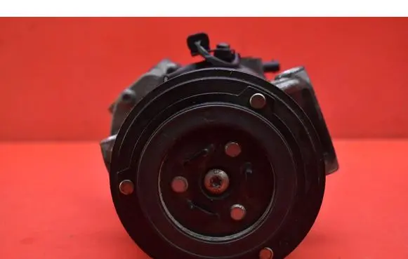 Opel Astra J Air conditioning (A/C) compressor (pump) 13335251UE4