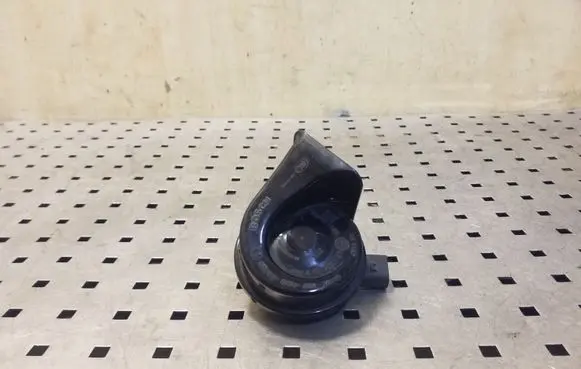 Volkswagen Golf V Horn signal E970388