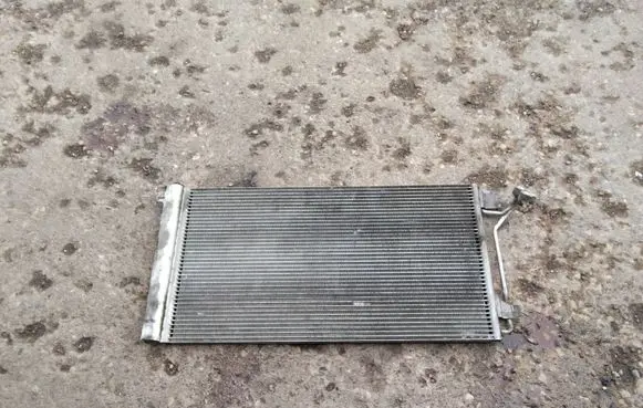 A/C cooling radiator (condenser)
