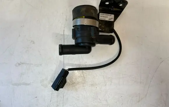 Volvo V70 Electric auxiliary coolant/water pump 6G9N8564AF