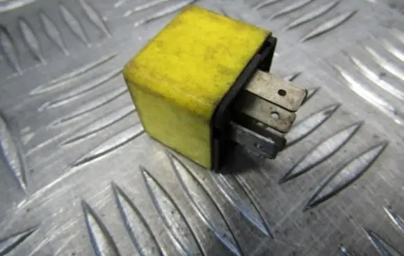 Fiat Bravo - Brava Other relay 82461739