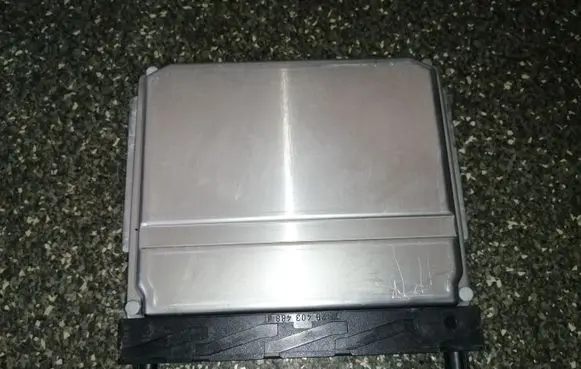 Volvo XC90 Engine control unit/module 0281011078 30837733A 30837733
