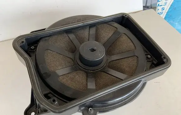 Audi A6 S6 C7 4G Subwoofer speaker 4G5035709