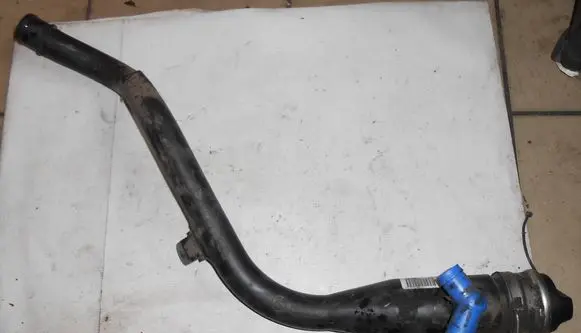 BMW X3 E83 Fuel tank filler neck pipe 67596739
