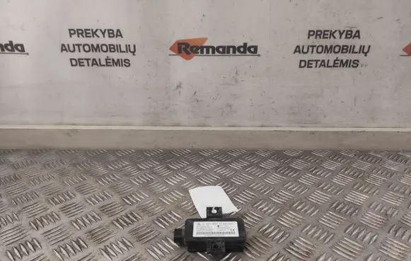 Mercedes-Benz A W176 Tire pressure control unit A0009003704Q01