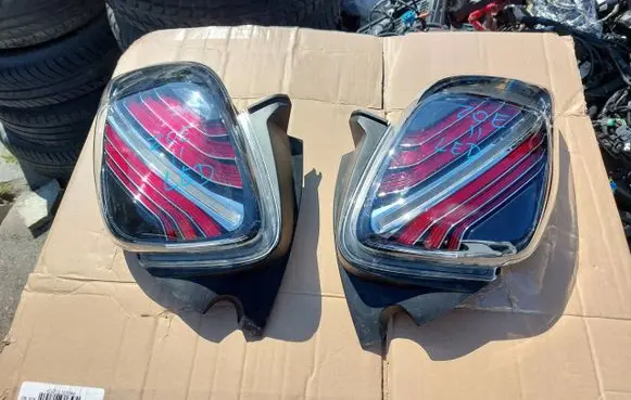 Renault Zoe Rear/tail lights set 265557349r 265500922r
