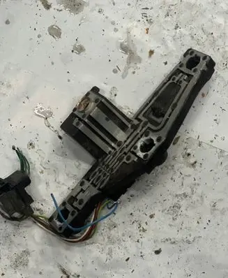 Renault Laguna II Tail light bulb cover holder 2347