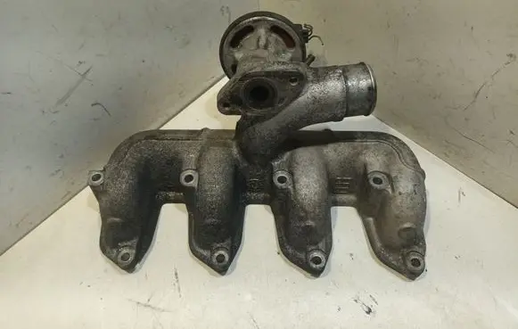 Ford Focus Intake manifold XS409424AF