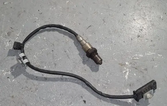 BMW 4 F36 Gran coupe Lambda probe sensor 8589104