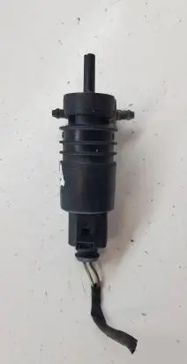 Volkswagen Touran II Windscreen/windshield washer pump 1K6955651