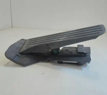 Volkswagen PASSAT B7 Accelerator throttle pedal 1K2723503 1K2723503AJ