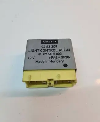 Volvo C70 Light relay 9483309 895185000