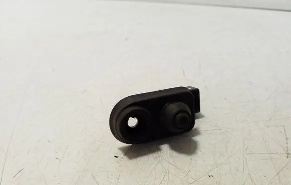 Mitsubishi L200 Front door sensor coupe 8D4C
