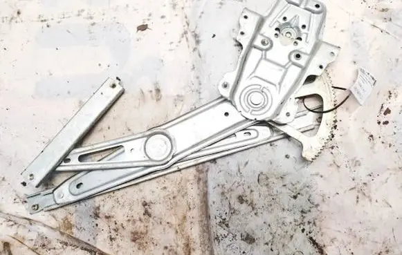 Toyota Yaris Sliding door window regulator with motor