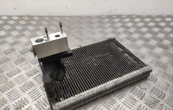 Air conditioning (A/C) radiator (interior)
