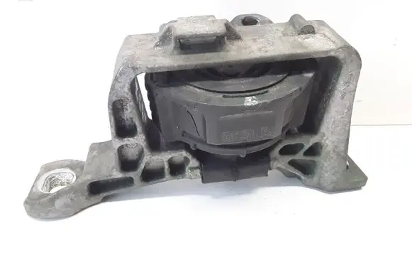 Volvo V50 Engine mount bracket 82690521 3M516F012AG