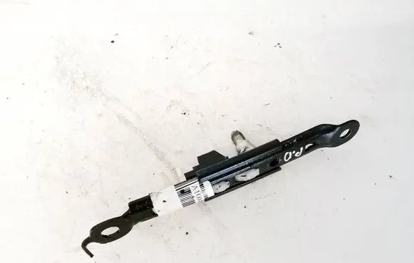 Toyota Auris 150 Seat belt adjustment rail 