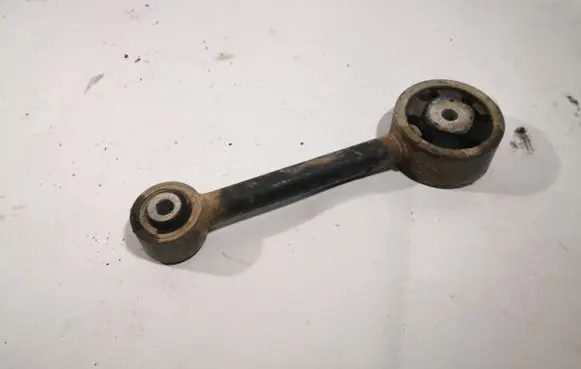 Mitsubishi Colt Gearbox mounting bracket