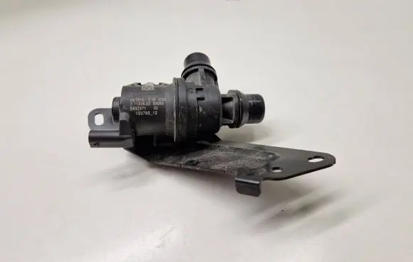 BMW i4 Coolant heater control valve 5A37571