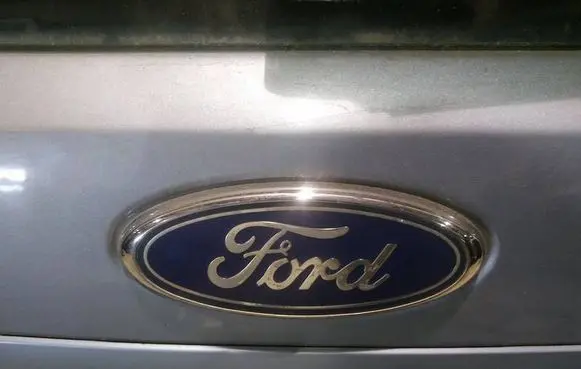 Ford Focus C-MAX Manufacturer badge logo/emblem